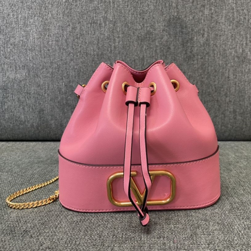 Va1e*ntin0 bucket bag